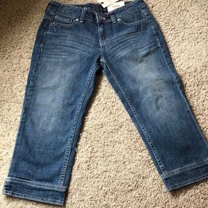 Simply Vera Wang Wide Hem Capri